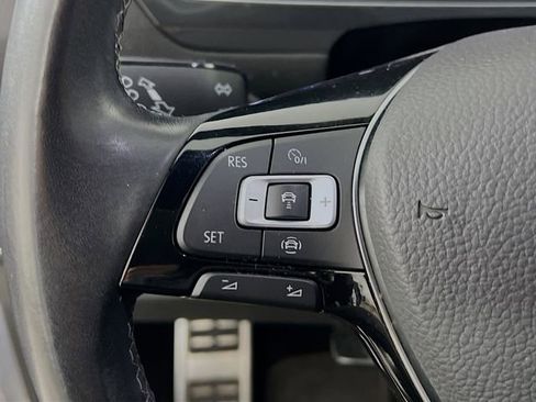 Used 2019 Volkswagen Tiguan SEL Premium R-Line w/ 3rd Row Seat Package AWD/4WD image 13