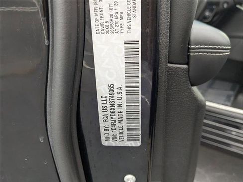 Used 2022 Jeep Grand Cherokee Overland AWD/4WD image 23