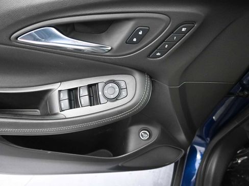 Used 2023 Buick Encore GX Essence w/ Advanced Technology Package image 18