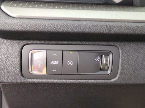 New 2025 Chevrolet Traverse LT w/ Enhanced Driving Package image 18