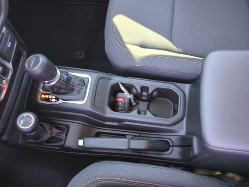 New 2026 Jeep Gladiator Sport image 15