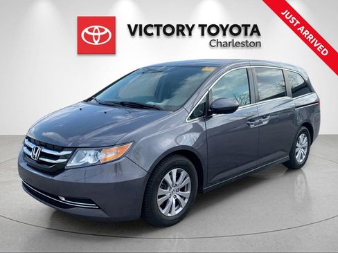 Used 2016 Honda Odyssey SE image 1