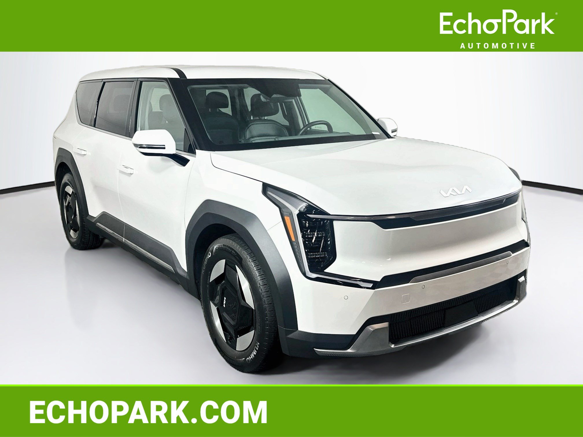 Used 2024 Kia EV9 Light Long Range RWD image 1