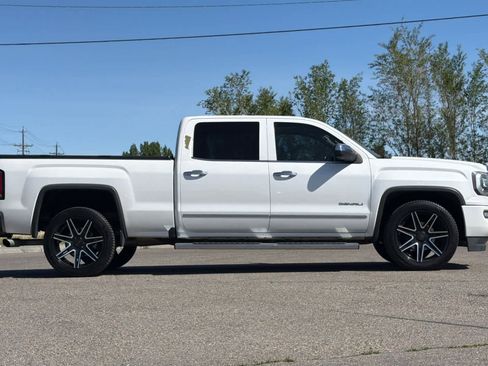 Used 2016 GMC Sierra 1500 Denali w/ Enhanced Driver Alert Package AWD/4WD image 8
