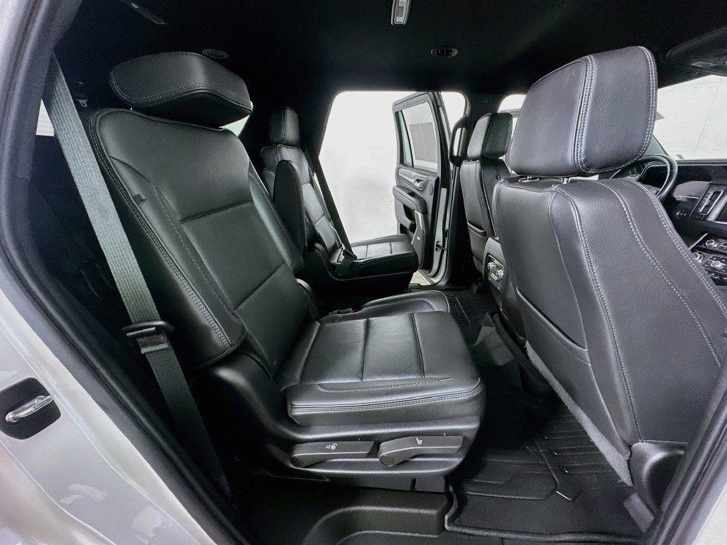 Used 2022 GMC Yukon Denali AWD/4WD image 12