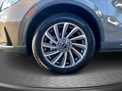 Used 2025 Lincoln Corsair Reserve FWD image 34
