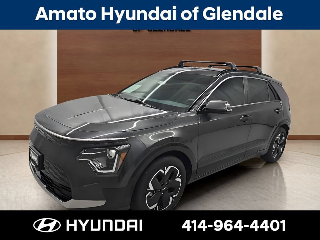 Used 2023 Kia Niro Wind w/ Wind Preserve Package FWD image 2