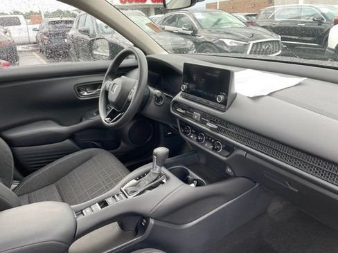 Used 2024 Honda HR-V LX image 7