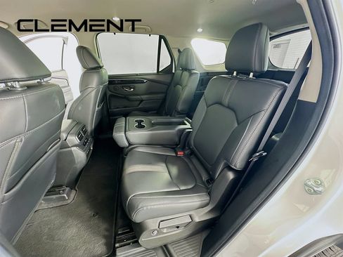 Used 2025 Honda Pilot EX-L image 31