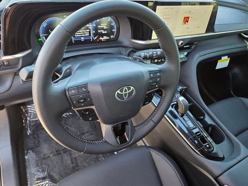 New 2026 Toyota Crown Signia image 3