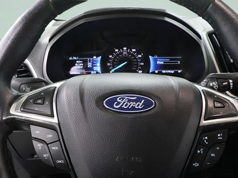 Used 2024 Ford Edge SEL w/ Convenience Package AWD/4WD image 11