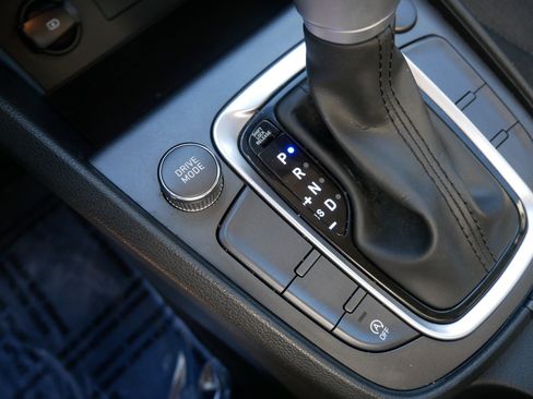 Used 2023 Hyundai Kona SEL image 29