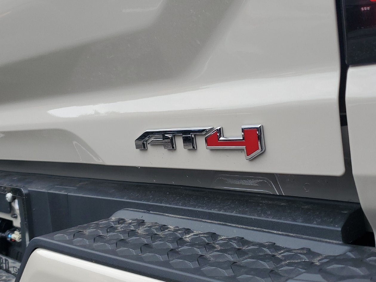 New 2026 GMC Canyon AT4 AWD/4WD image 8