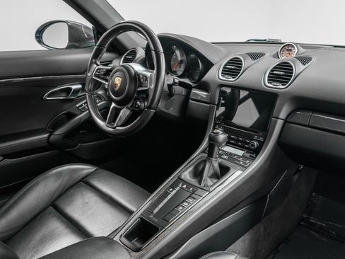 Used 2019 Porsche 718 Cayman S RWD image 27