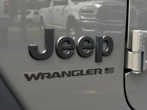 Used 2023 Jeep Wrangler Sport AWD/4WD image 12