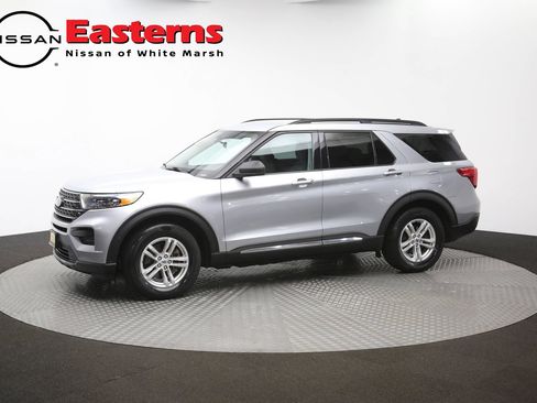 Used 2023 Ford Explorer XLT RWD image 52