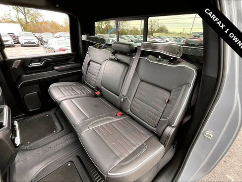 Used 2024 GMC Sierra 2500 AT4X image 22