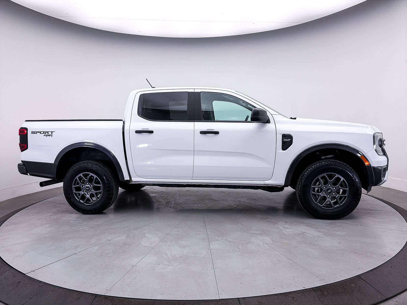 Used 2024 Ford Ranger XLT w/ Trailer Tow Package AWD/4WD image 38