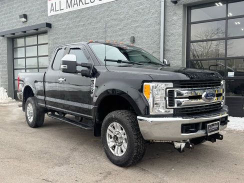 Used 2017 Ford F250 XL w/ STX Appearance Package image 38