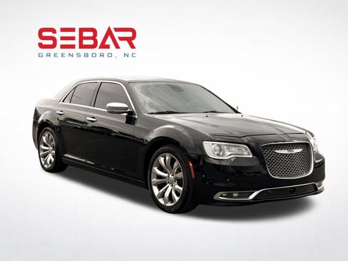 Used 2015 Chrysler 300 C Platinum w/ Harman/Kardon Audio Group RWD image 3