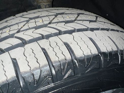 Used 2015 Toyota RAV4 Limited w/ Technology Package image 30