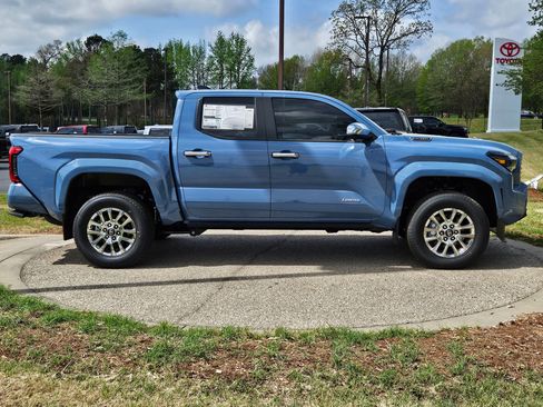New 2026 Toyota Tacoma Limited AWD/4WD image 8
