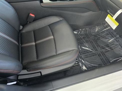 New 2025 Nissan Altima 2.5 SR image 19