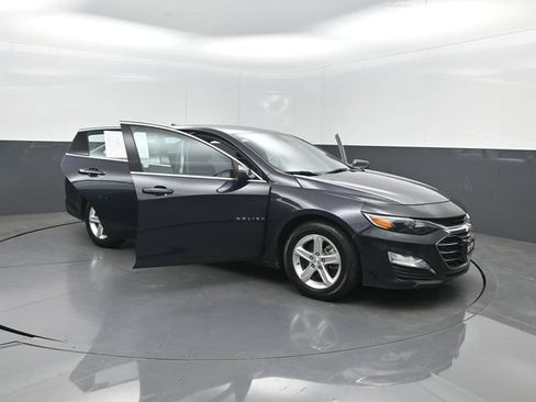 Used 2023 Chevrolet Malibu LT FWD image 35