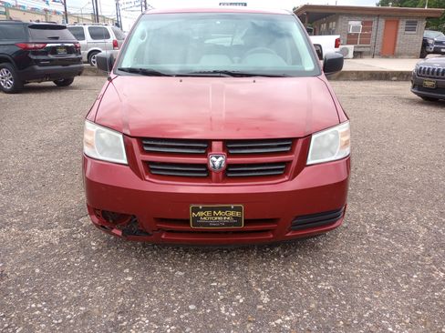 Used 2008 Dodge Grand Caravan SE FWD image 2