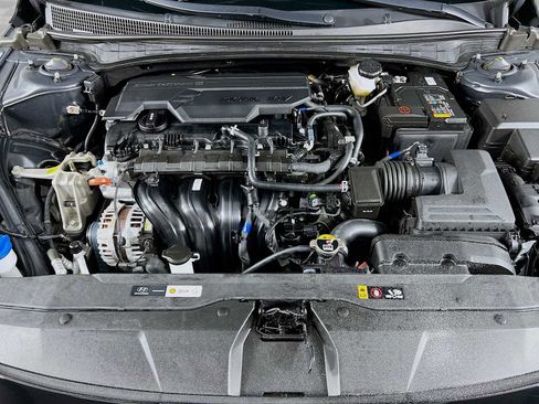 Certified 2023 Hyundai Elantra Limited image 31