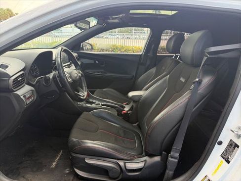 Used 2019 Hyundai Veloster 2.0 Premium FWD image 23