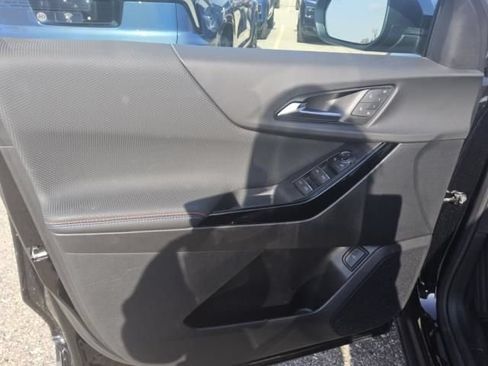 Used 2025 Chevrolet Equinox RS w/ Safety and Technology Package AWD/4WD image 3