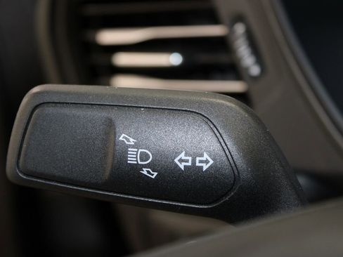 Used 2025 Ford Escape Active AWD/4WD image 43