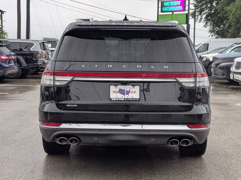 Used 2023 Lincoln Aviator Reserve w/ Equipment Group 201A AWD/4WD image 4