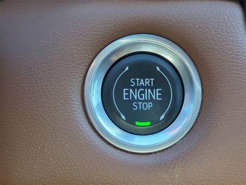 Used 2023 GMC Canyon AT4 w/ AT4 Premium Package image 30