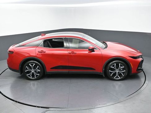 Used 2024 Toyota Crown Limited image 38