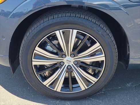 Used 2023 Volvo XC60 T8 Plus w/ Protection Package Premier AWD/4WD image 9