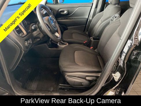 Used 2023 Jeep Renegade Latitude image 9