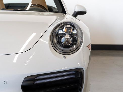 Used 2017 Porsche 911 Turbo image 28