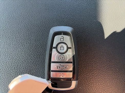 Used 2022 Ford F150 Lariat w/ Max Trailer Tow Package image 74