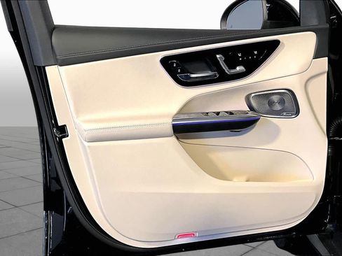 New 2027 Mercedes-Benz GLC 300 4MATIC image 11