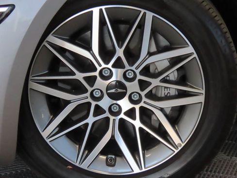 Used 2025 Genesis G80 2.5T AWD/4WD image 5