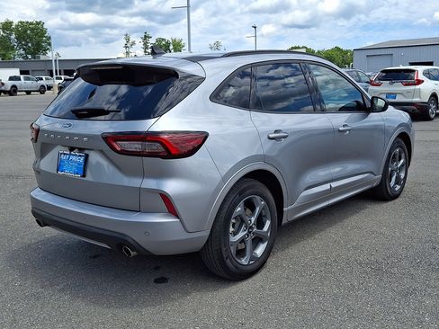 Used 2024 Ford Escape ST-Line w/ Tech Pack #1 FWD image 6