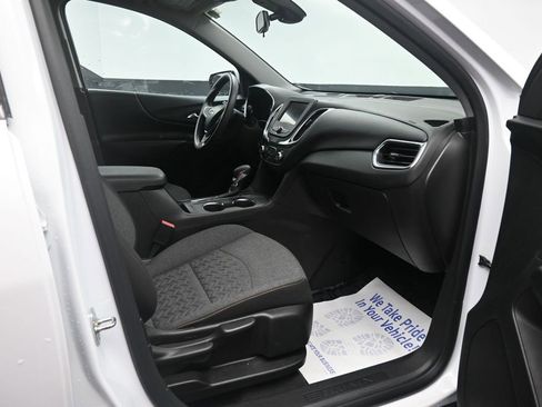 Used 2023 Chevrolet Equinox LT AWD/4WD image 18