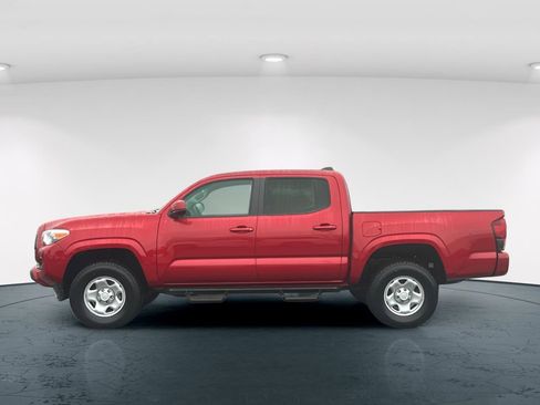 Used 2022 Toyota Tacoma SR5 image 3