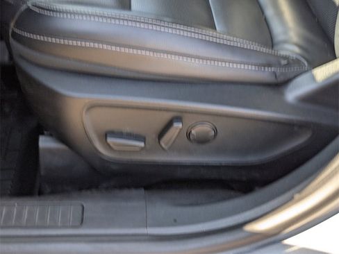 Used 2021 Ford Escape SEL image 11