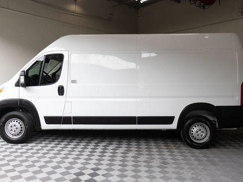 Used 2024 RAM ProMaster 2500 w/ Upfitter's Prep Package FWD image 7