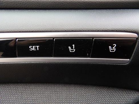 Used 2023 Hyundai Tucson Limited FWD image 11