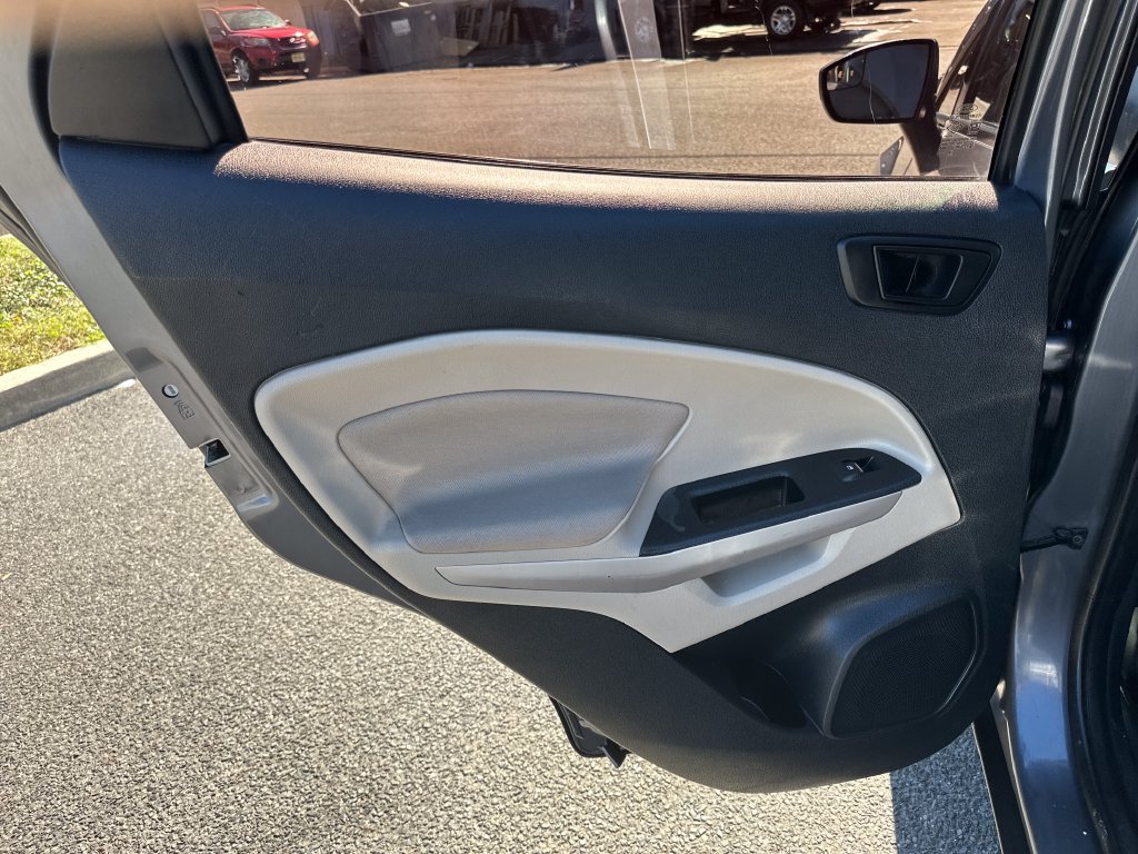 Used 2021 Ford EcoSport S FWD image 15