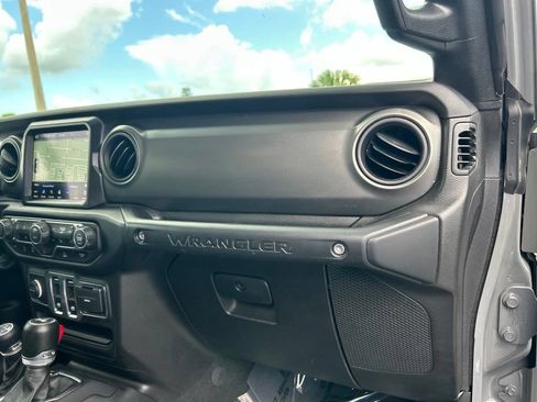 Used 2023 Jeep Wrangler Sport AWD/4WD image 24